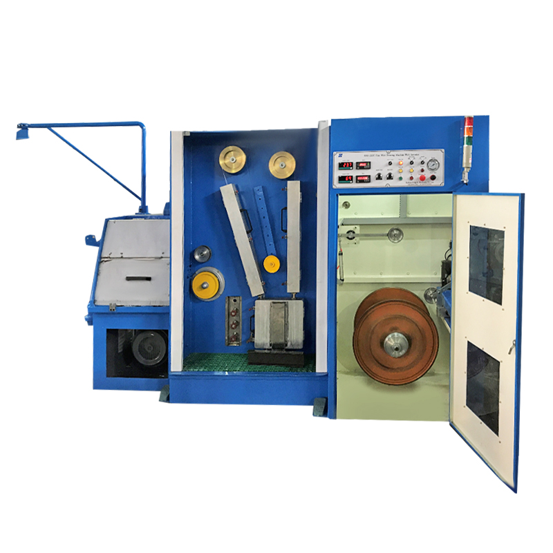 Bản vẽ dây đồng mịn vừa phải với ống chỉ lớn